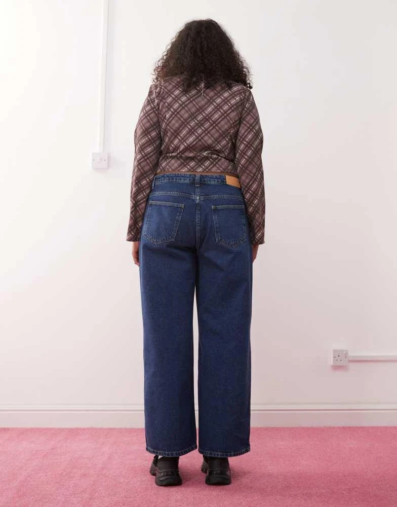 Noisy May Curve Noisy May Curve Alexa straight fit jeans in dark blue wash 2