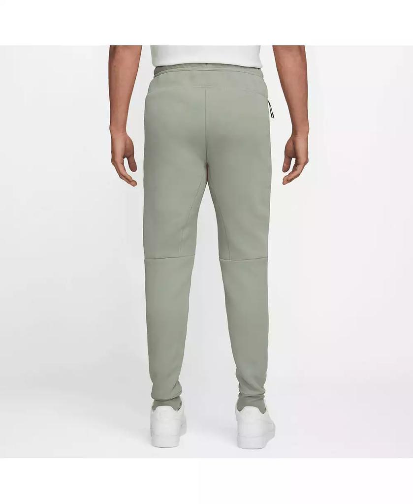 NIKE Men's Green Chelsea Tech Fleece Joggers Pants