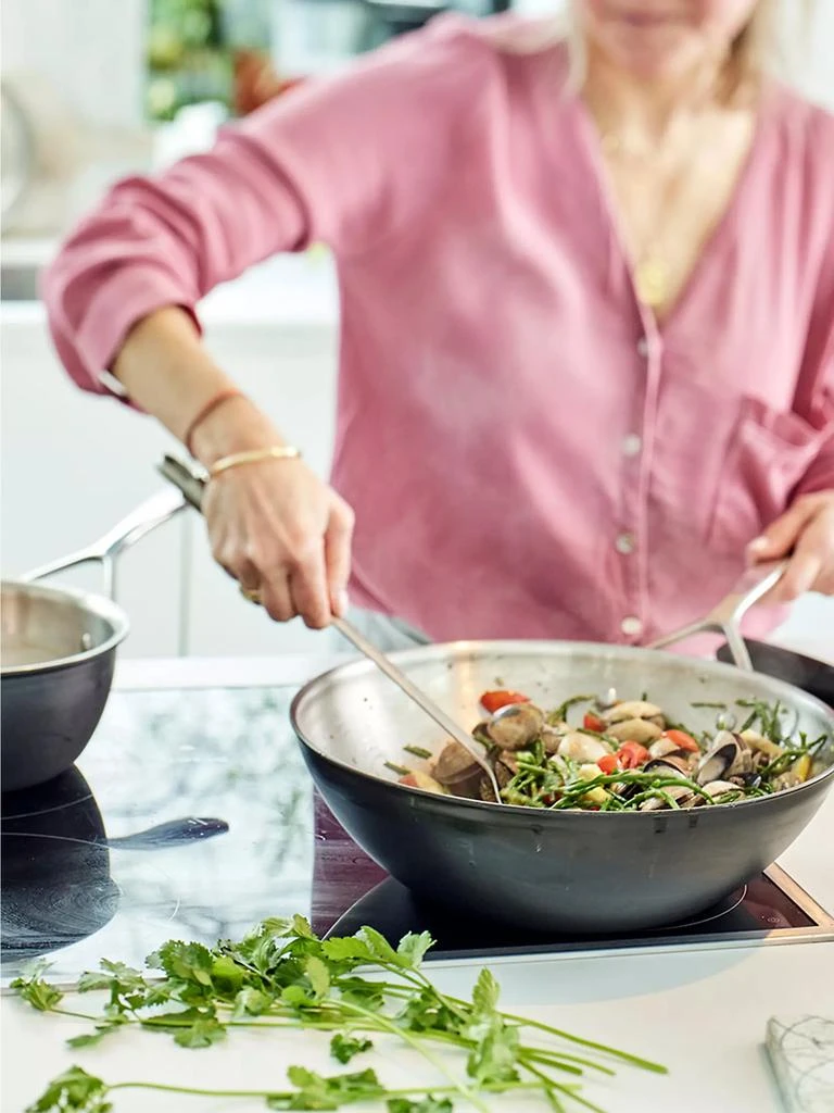 Demeyere Black 5 Stainless Steel with Ceramic Exterior Coating Wok 6