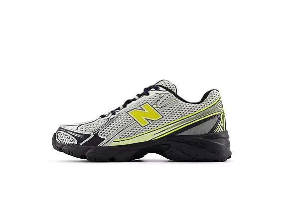 New Balance 740 3