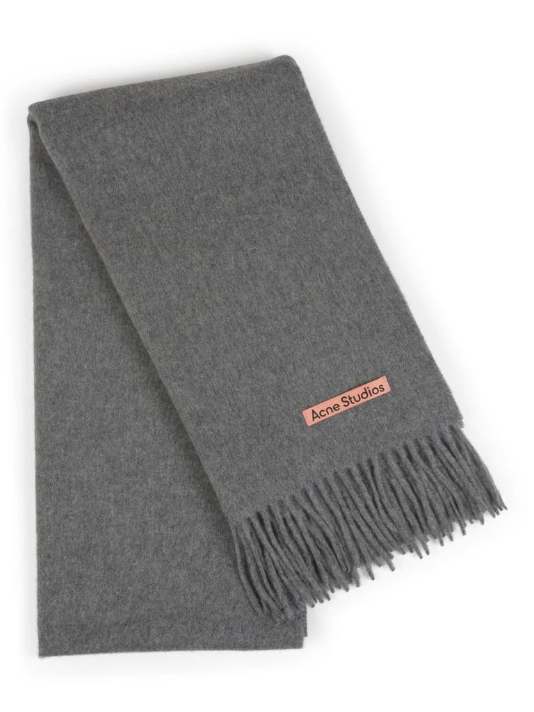 Acne Studios Acne Studios Logo Patch Fringed-Edge Scarf 1