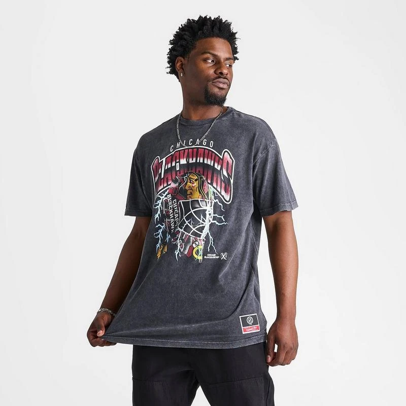 Mitchell & Ness Men's Mitchell & Ness Chicago Blackhawks NHL Crease Lightning Graphic T-Shirt 3