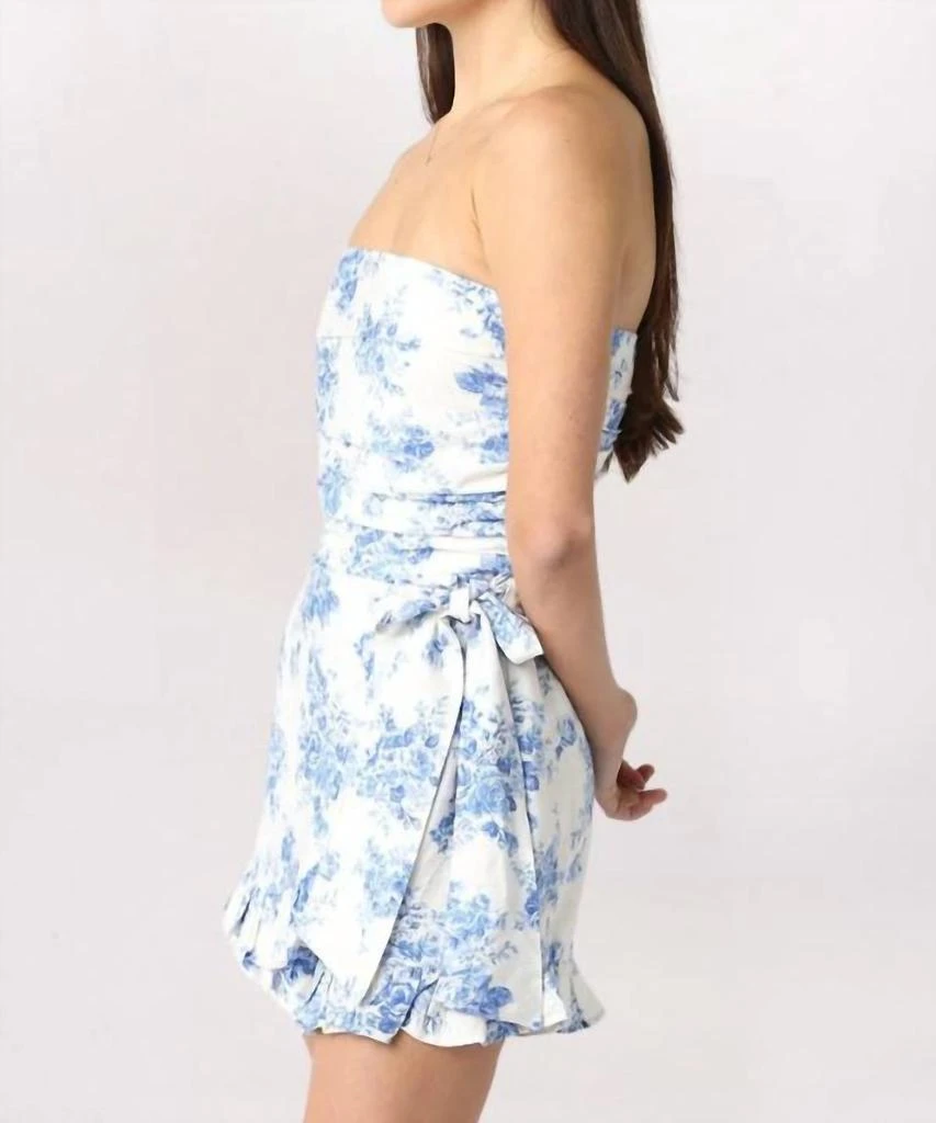 OLIVACEOUS Olivaceous - Women
s Strapless Floral Ruffle Romper 2