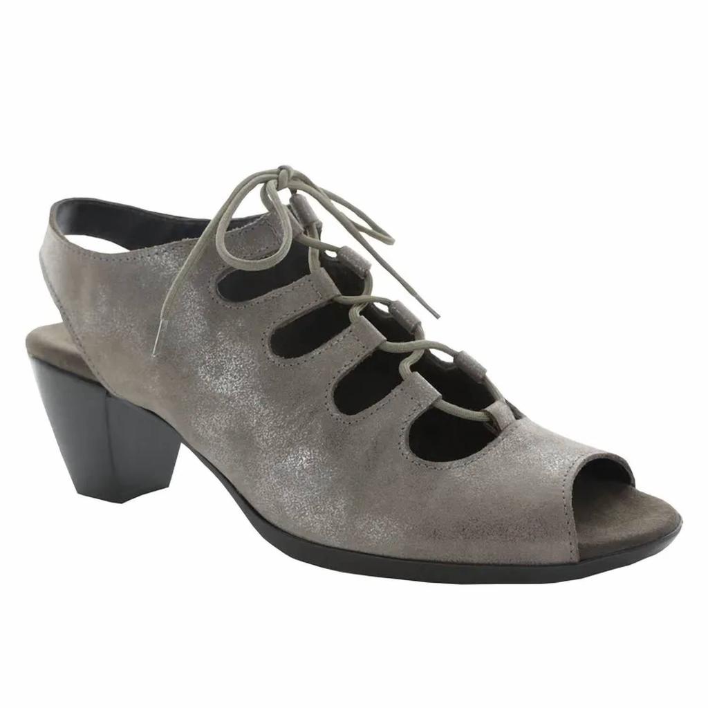 Munro Munro - Women's Jillie Sandal