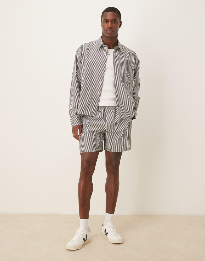 ASOS ASOS DESIGN co-ord stripe short in grey