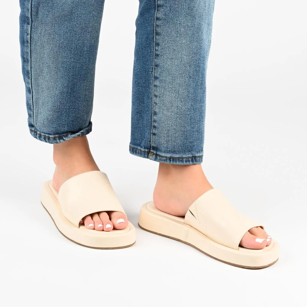 Journee Collection Collection Women's Tru Comfort Foam Denrie Sandals 6