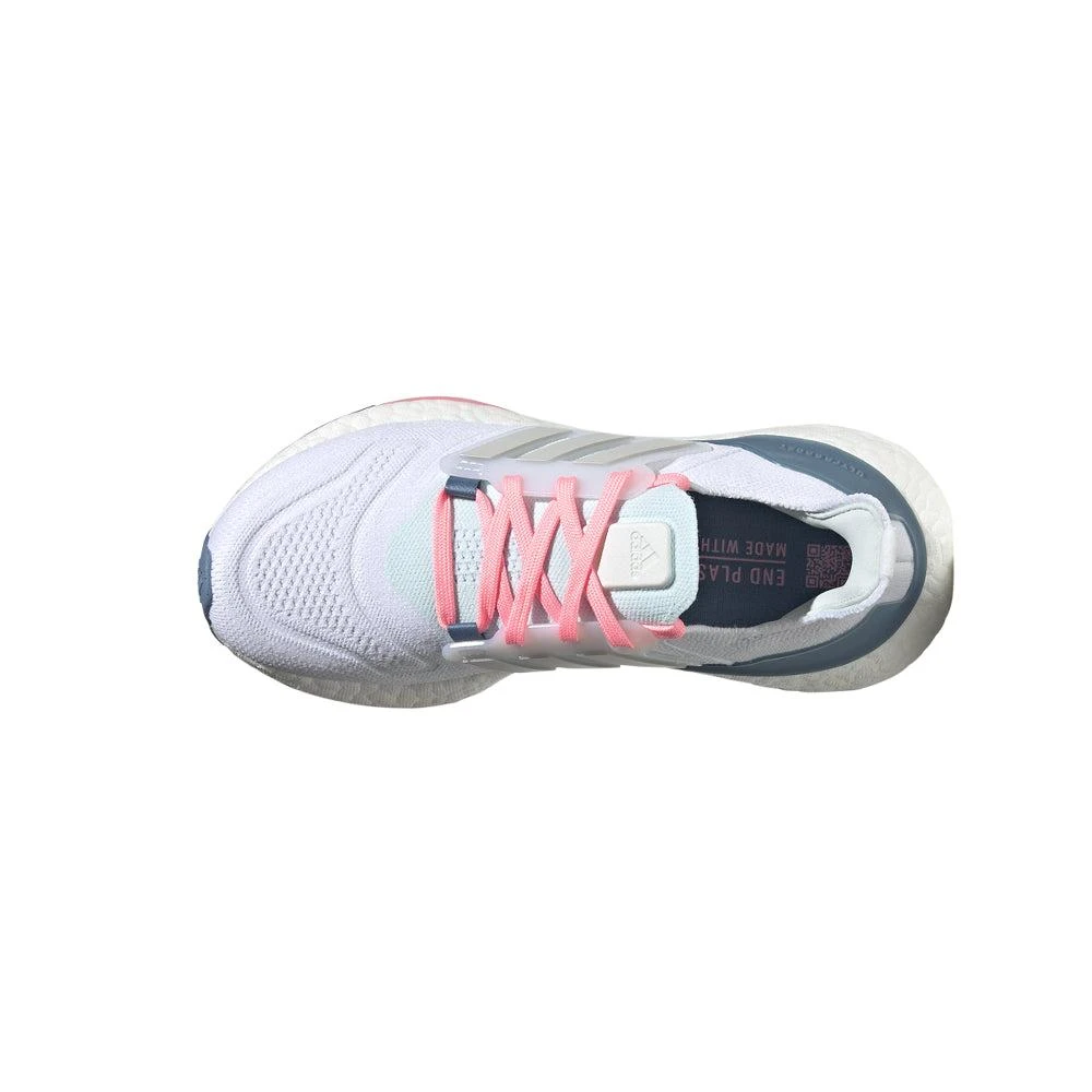 Adidas Ultraboost 22 Running Shoes (Big Kid) 4