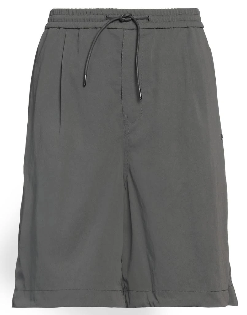 Juun.J Shorts 
Bermuda 1