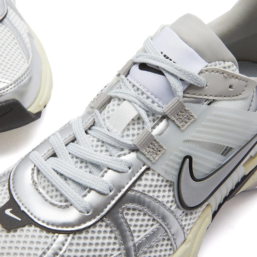 NIKE Nike V2K Run W Sneaker 4