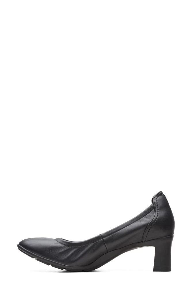 Clarks Neiley Block Heel Pump 7