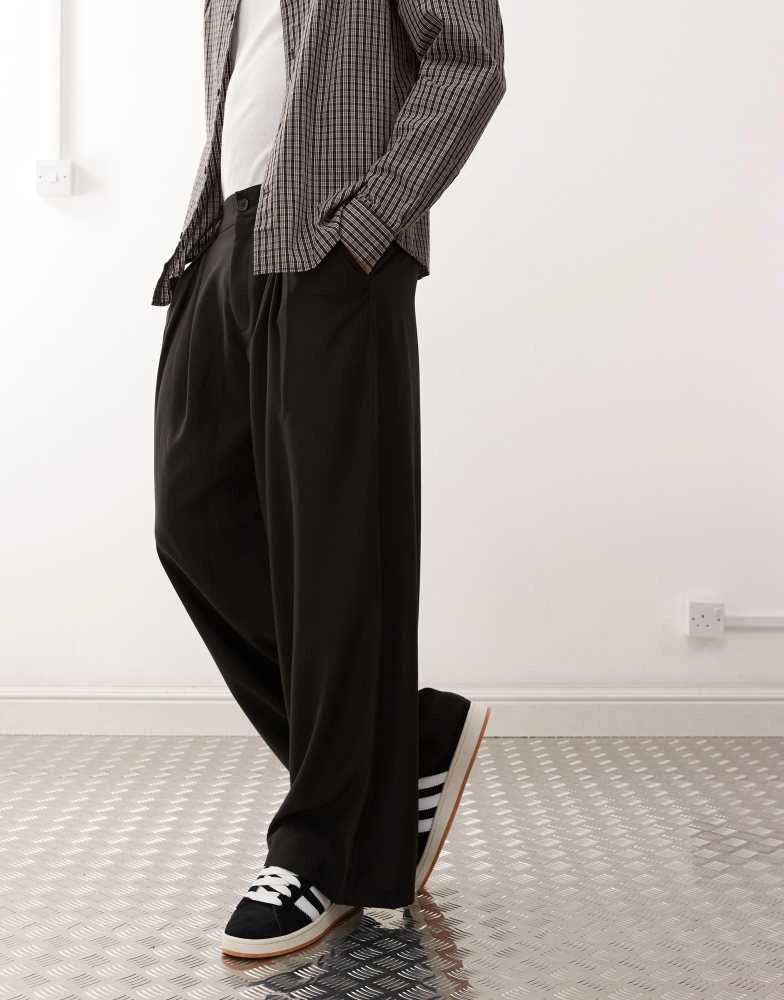 COLLUSION COLLUSION smart wide leg trouser in black 1