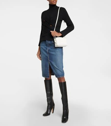Bottega Veneta Loop Mini leather camera bag 5