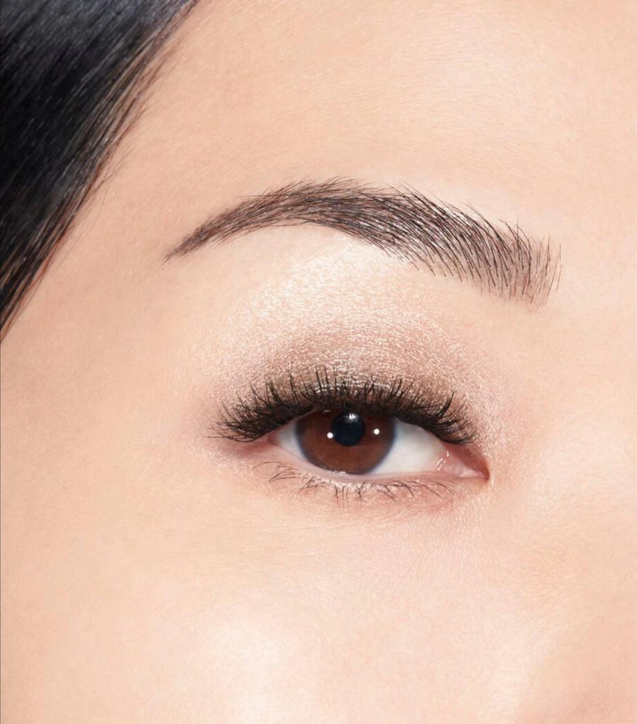 Chanel Ombre Essentielle Multi-Use Longwearing Eyeshadow 3