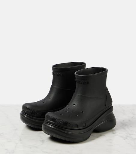 靴 balenciaga crocs boots black Women's Crocs™ Boot in Black | Balenciaga US