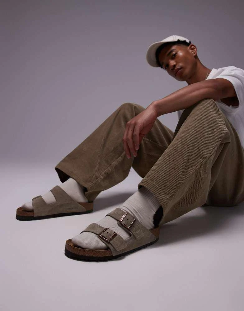 Birkenstock Birkenstock Unisex Arizona sandals in taupe suede 4