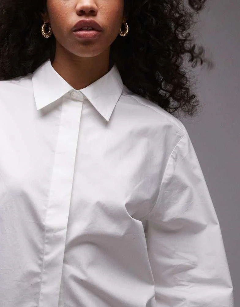 Topshop Topshop poplin buttoned cuff detail shirt in Ivory 3