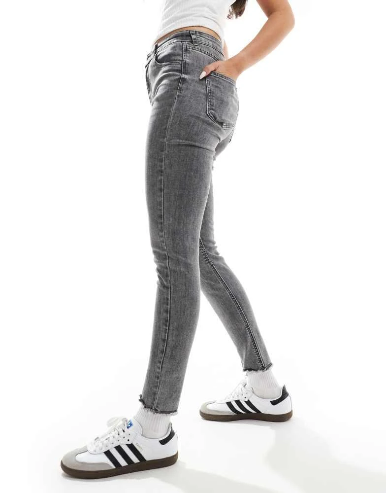 Pull&Bear Pull&Bear high rise skinny jeans in grey 2