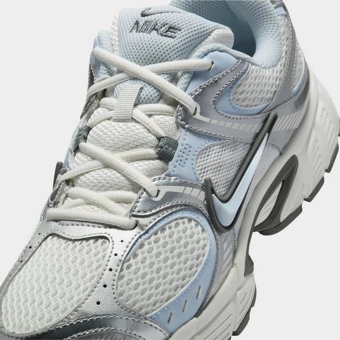 NIKE Women's Nike V5 RNR Casual Shoes 5