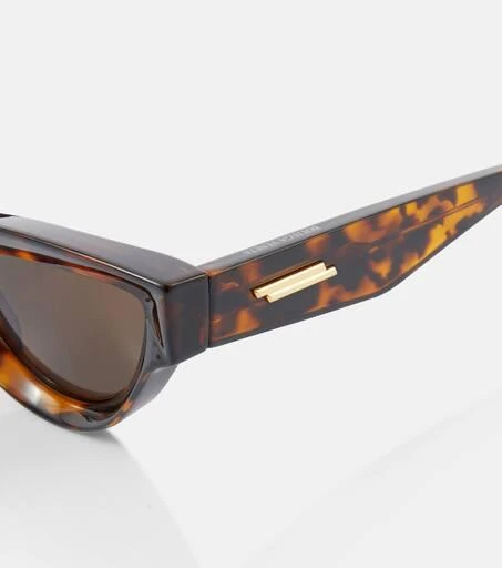 Bottega Veneta Cat-eye sunglasses 2
