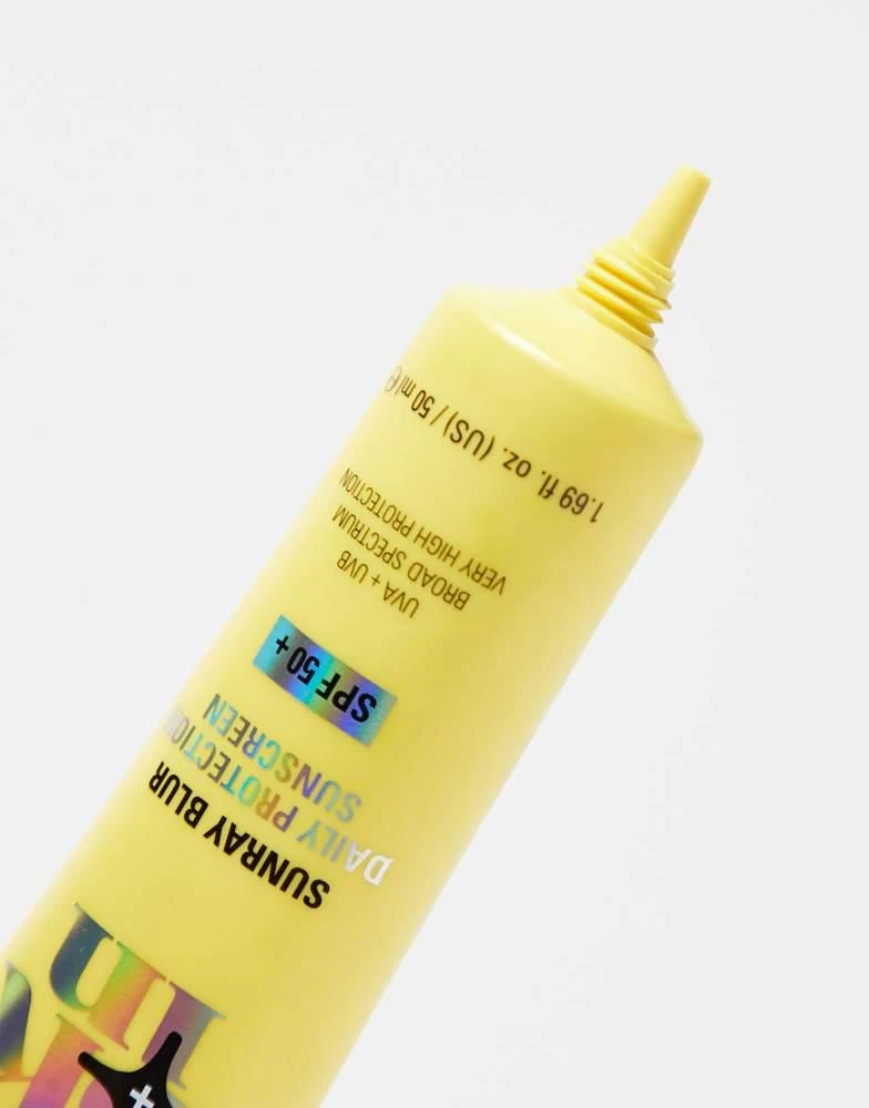 Revolution Skincare Revolution Skin Sunray Blur Daily Protection Sunscreen SPF 50+ with Niacinamide 2