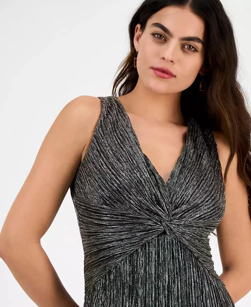 Shop Petite Metallic V-Neck Twist-Front Gown on Sale at BeyondStyle  Get  31% Off Petite Metallic V-Neck Twist-Front Gown with Limited-Time Flash  Deals, Exclusive Discounts, and Special Offers. Enjoy Unbeatable Savings on