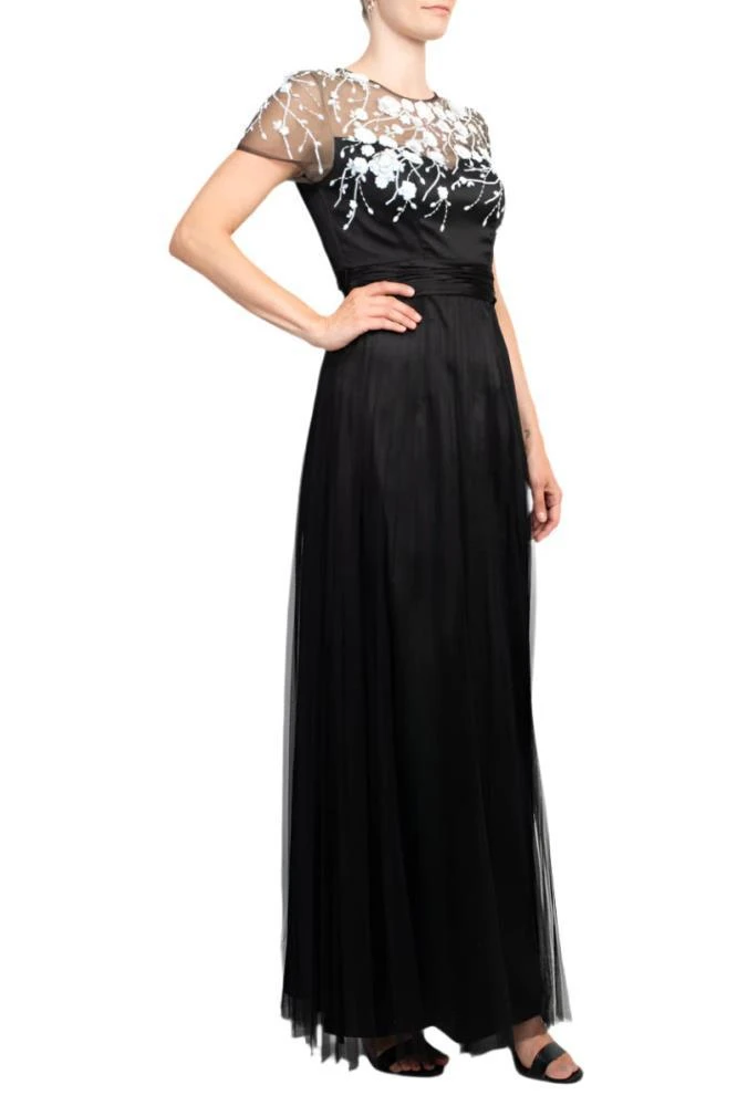 TRUEDAMES Crew Neck Short Sleeve Embellished Mesh Gown 2