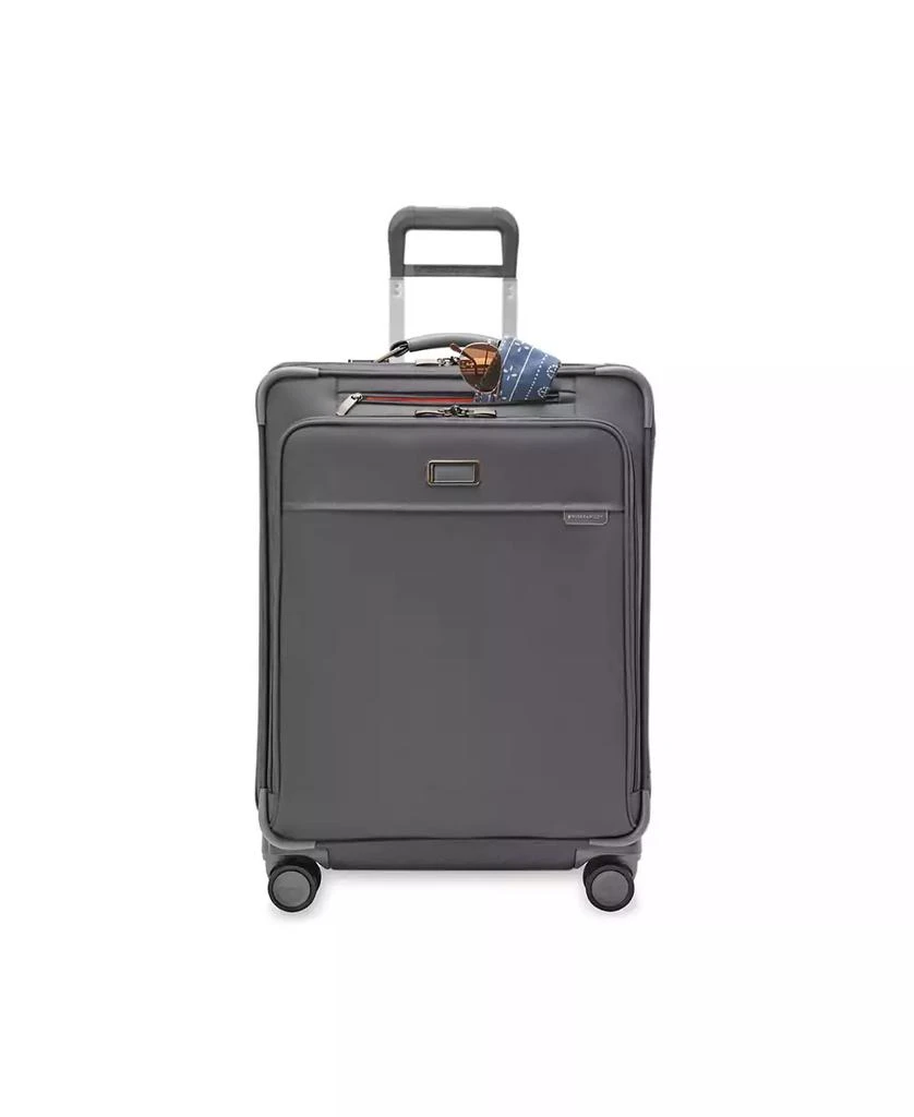 Briggs & Riley Baseline Medium Expandable Spinner 10