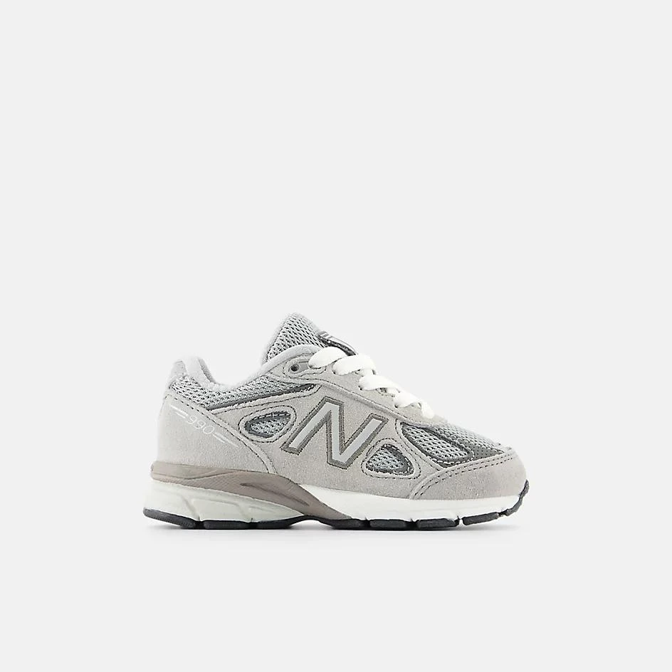 New Balance 990v4 1