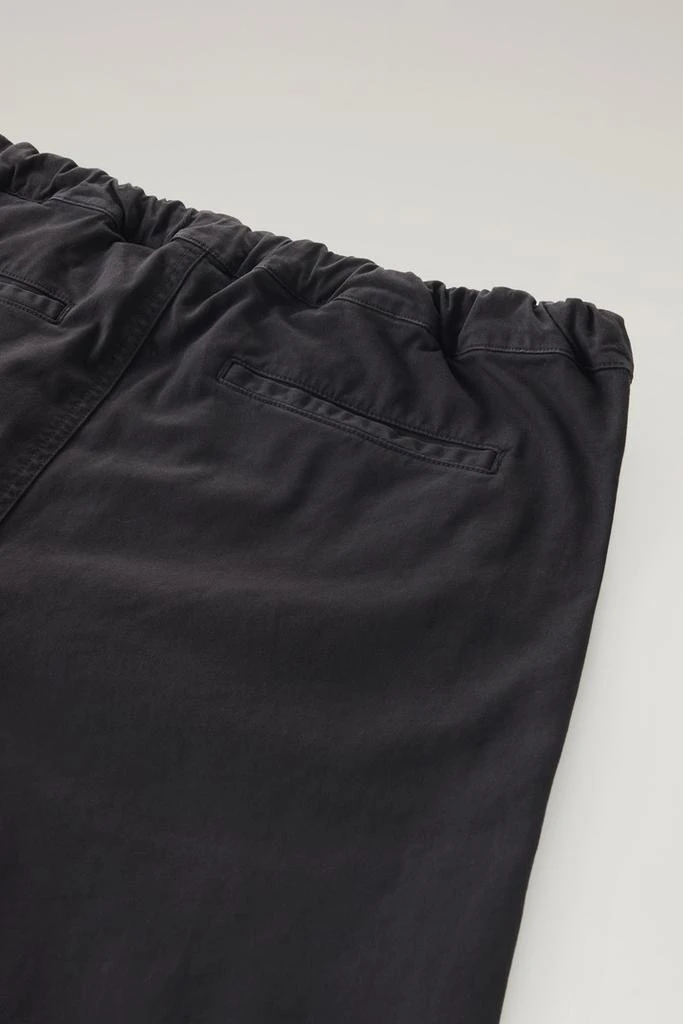Woolrich Garment-Dyed Chino Pants in Stretch Cotton Twill - Men - Green 4