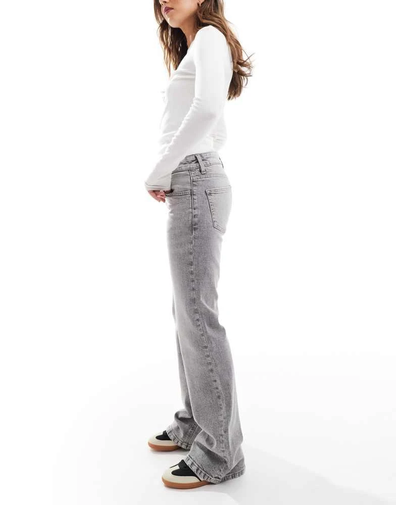 Stradivarius Stradivarius STR low waist flare jean in dark grey wash 3