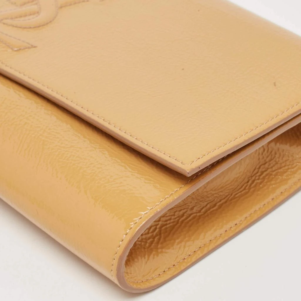Yves Saint Laurent Saint Laurent Beige Patent Leather Belle De Jour Clutch 12