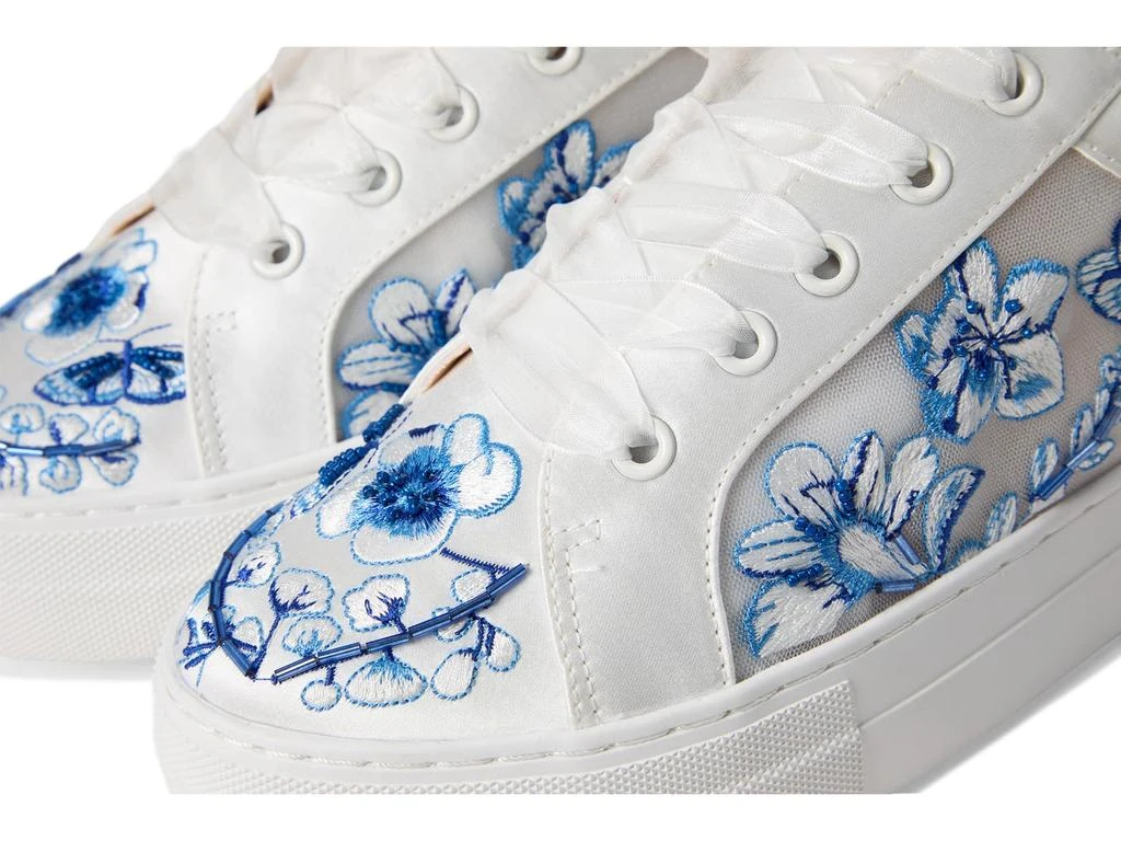 Betsey Johnson Nino 6
