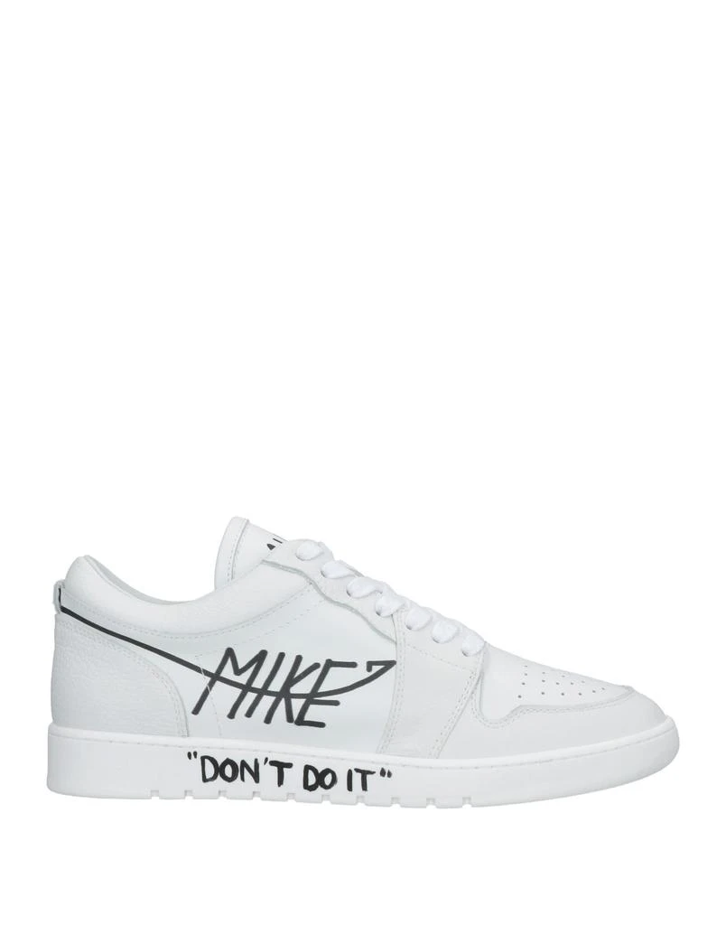 MIKE Sneakers 1