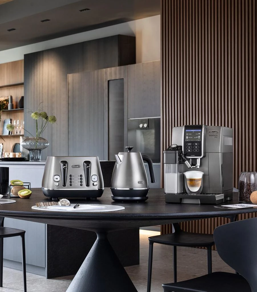 De'Longhi Distinta 4-Slice Toaster 9