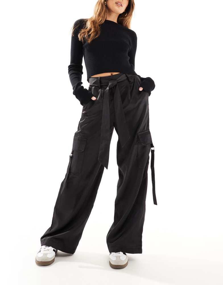 HERA Hera Womens tailored cargo trouser in black