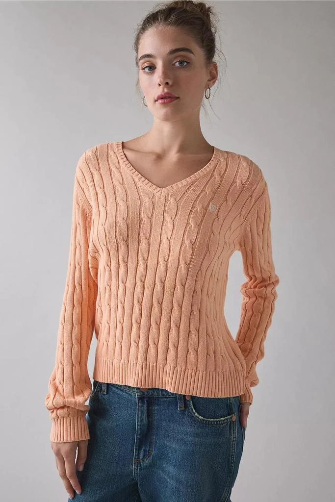 Vintage
ReMADE by UO Vintage By UO Bleached Cable Knit V-Neck Sweater