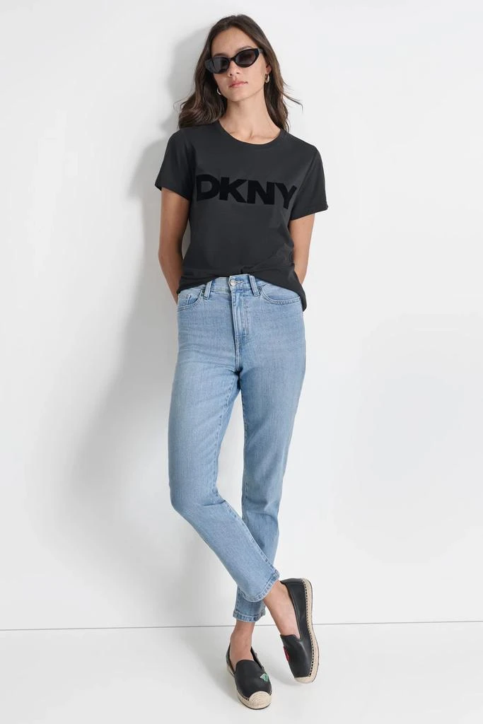DKNY FLOCKED LOGO TEE 5