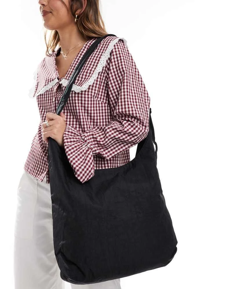 Baggu Baggu large nylon sling shoulder bag in black 4