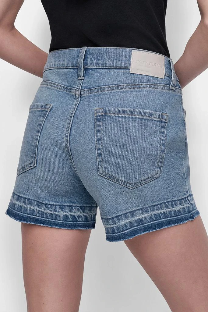 DKNY MID RISE SHORT WITH RELEASED HEM 2