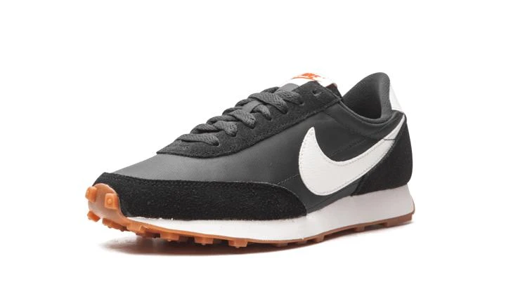 NIKE Nike WMNS Daybreak 5