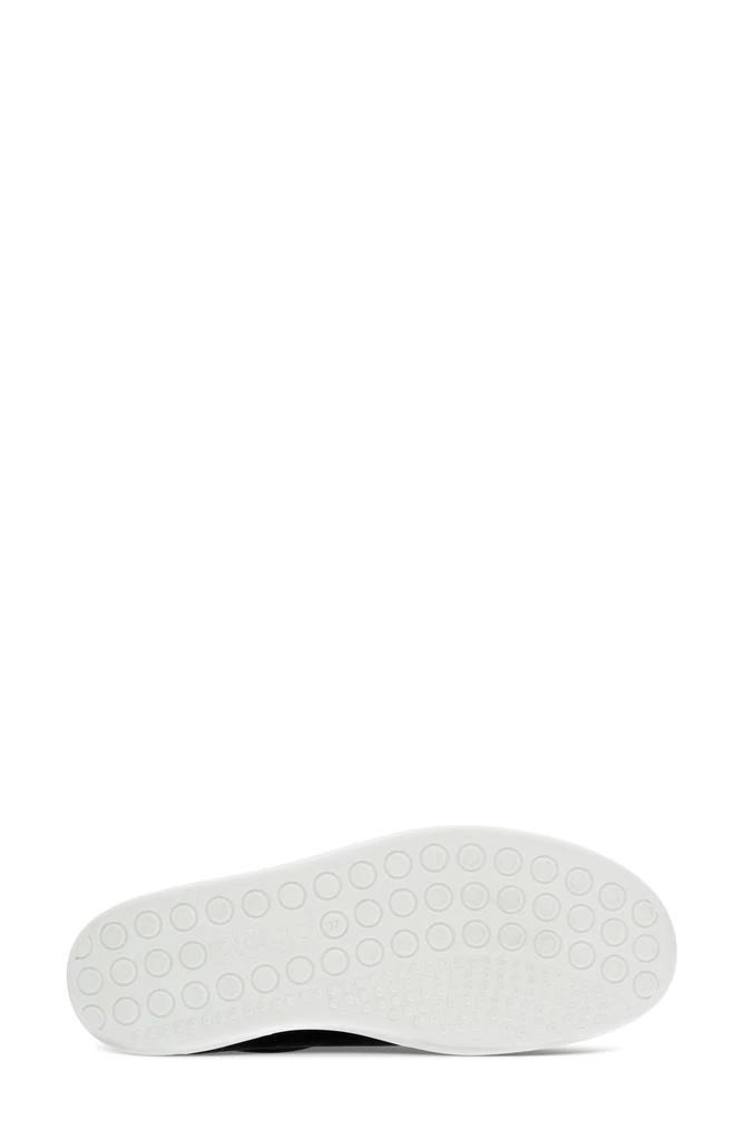 ECCO Soft Classic Slip-On Sneaker 6