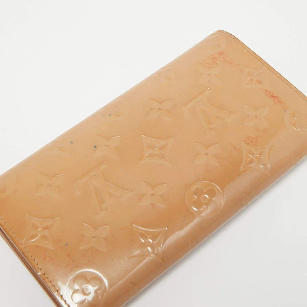 Louis Vuitton Louis Vuitton Noisette Monogram Vernis Sarah Wallet 8