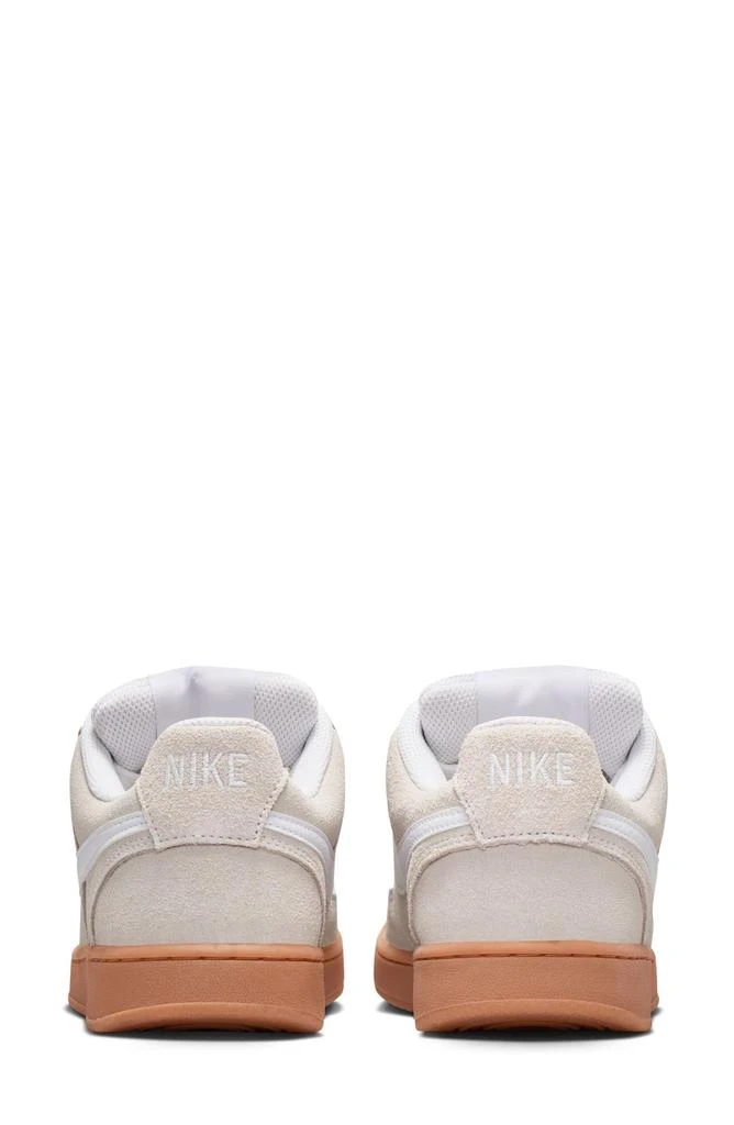 NIKE Court Vision Low Sneaker