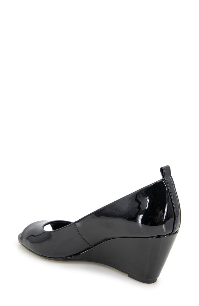 Reaction Kenneth Cole Elinor Wedge Pump