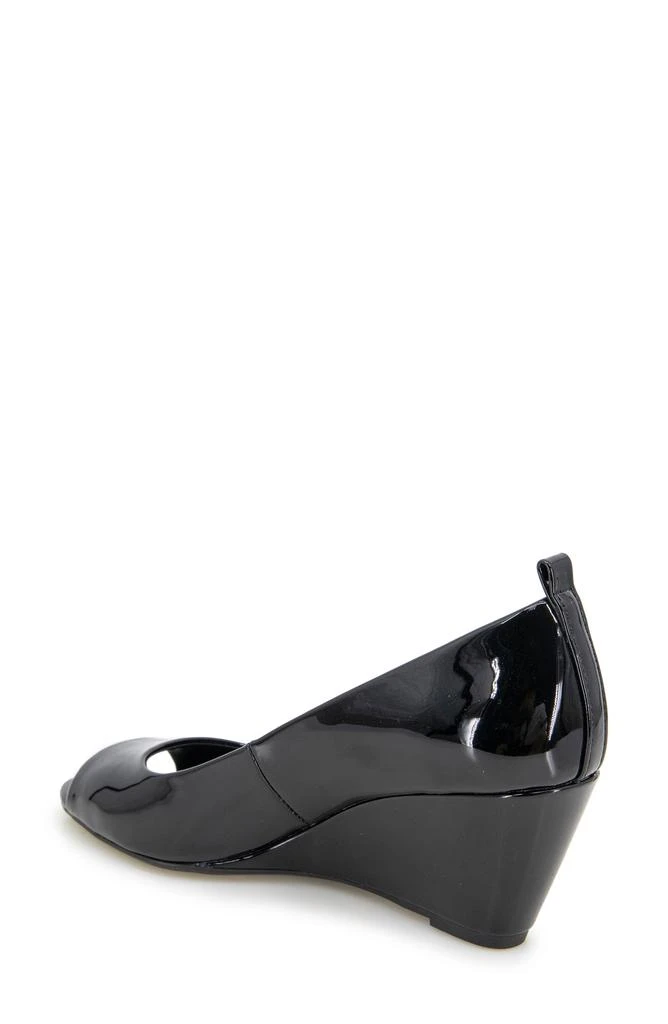 Reaction Kenneth Cole Elinor Wedge Pump 2