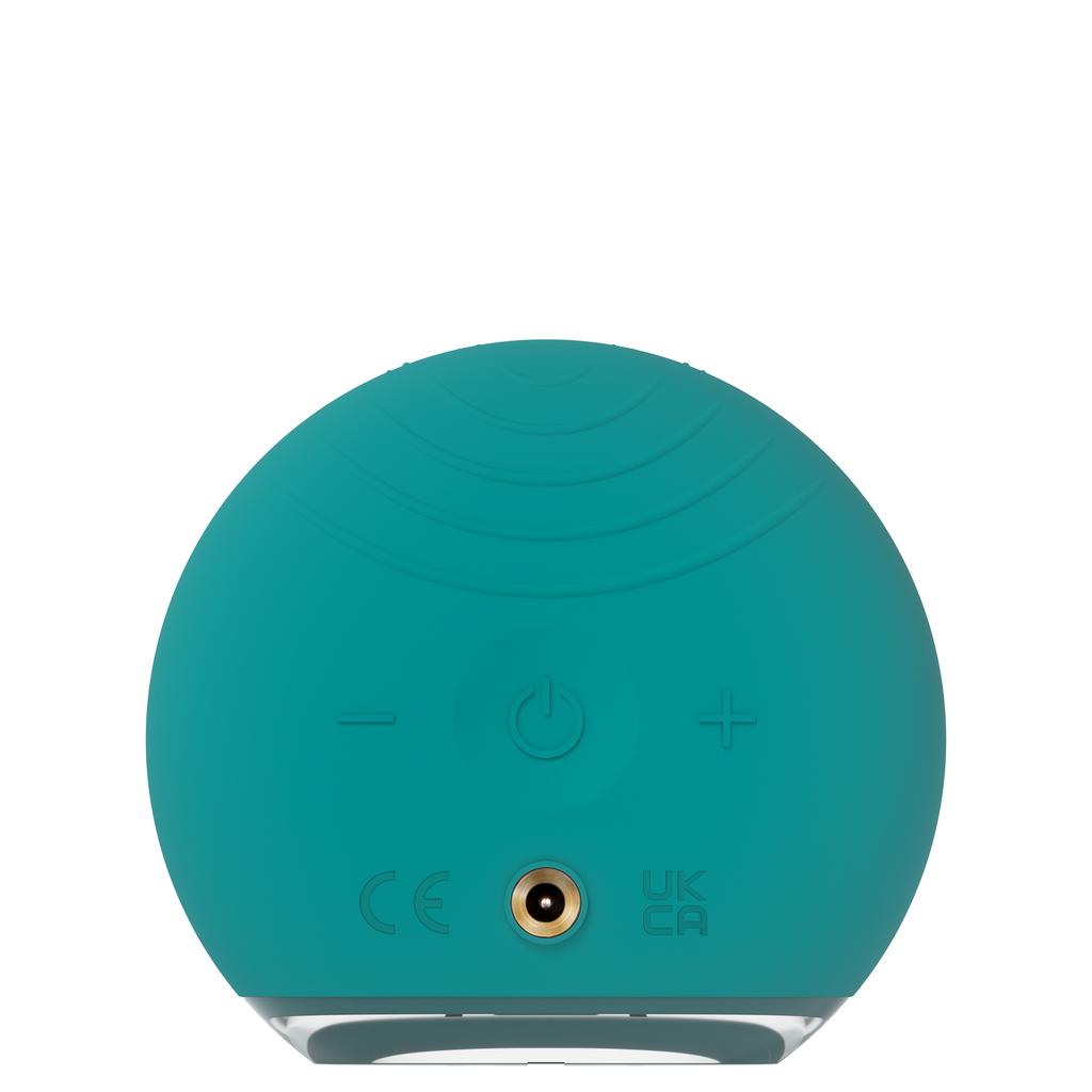Foreo FOREO LUNA 4 GO 2-Zone Facial Cleansing and Firming Device for All Skin Types