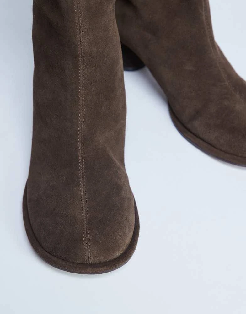 Topshop Topshop Thea real suede knee high block heel boot in chocolate 3