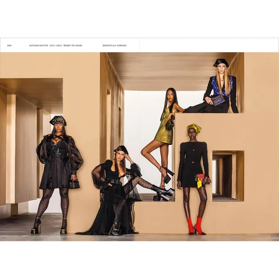 Thames and Hudson Ltd Thames and Hudson Ltd: Versace Catwalk - The Complete Collections 9