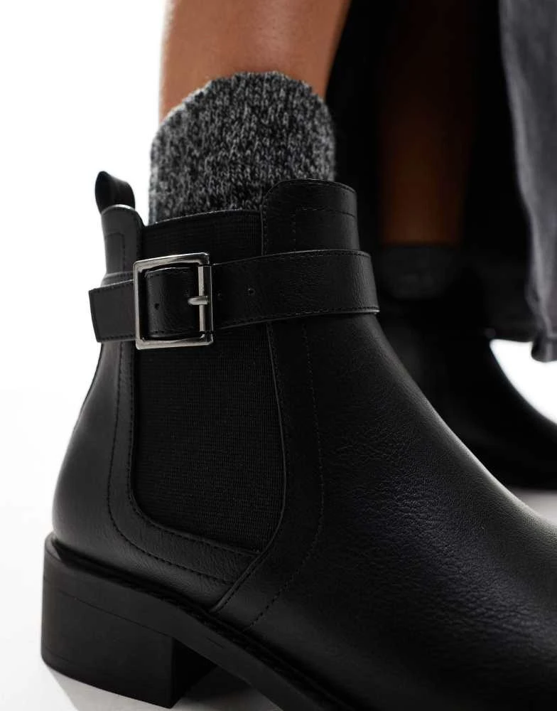 Yours Yours ankle boot with buckle detail in black 3