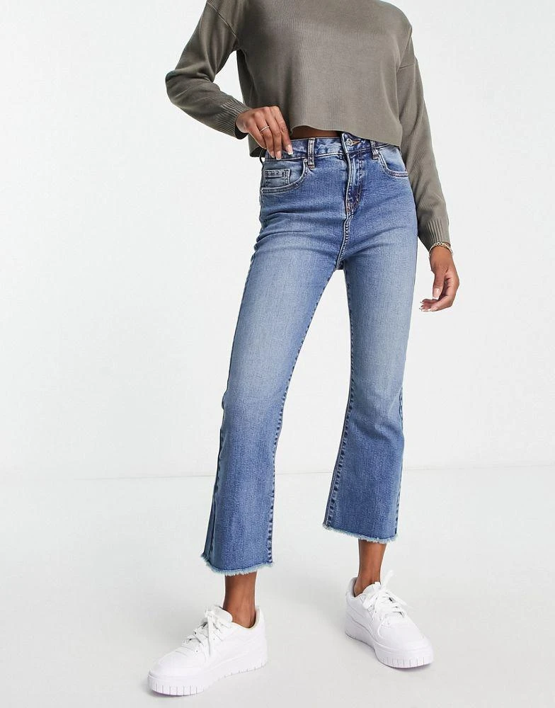 Miss Selfridge Miss Selfridge Petite cropped kickflare jean in mid wash 4